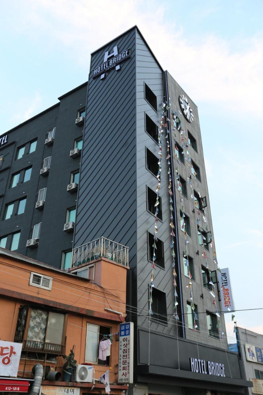 Hotel Bridge Busan Esterno foto